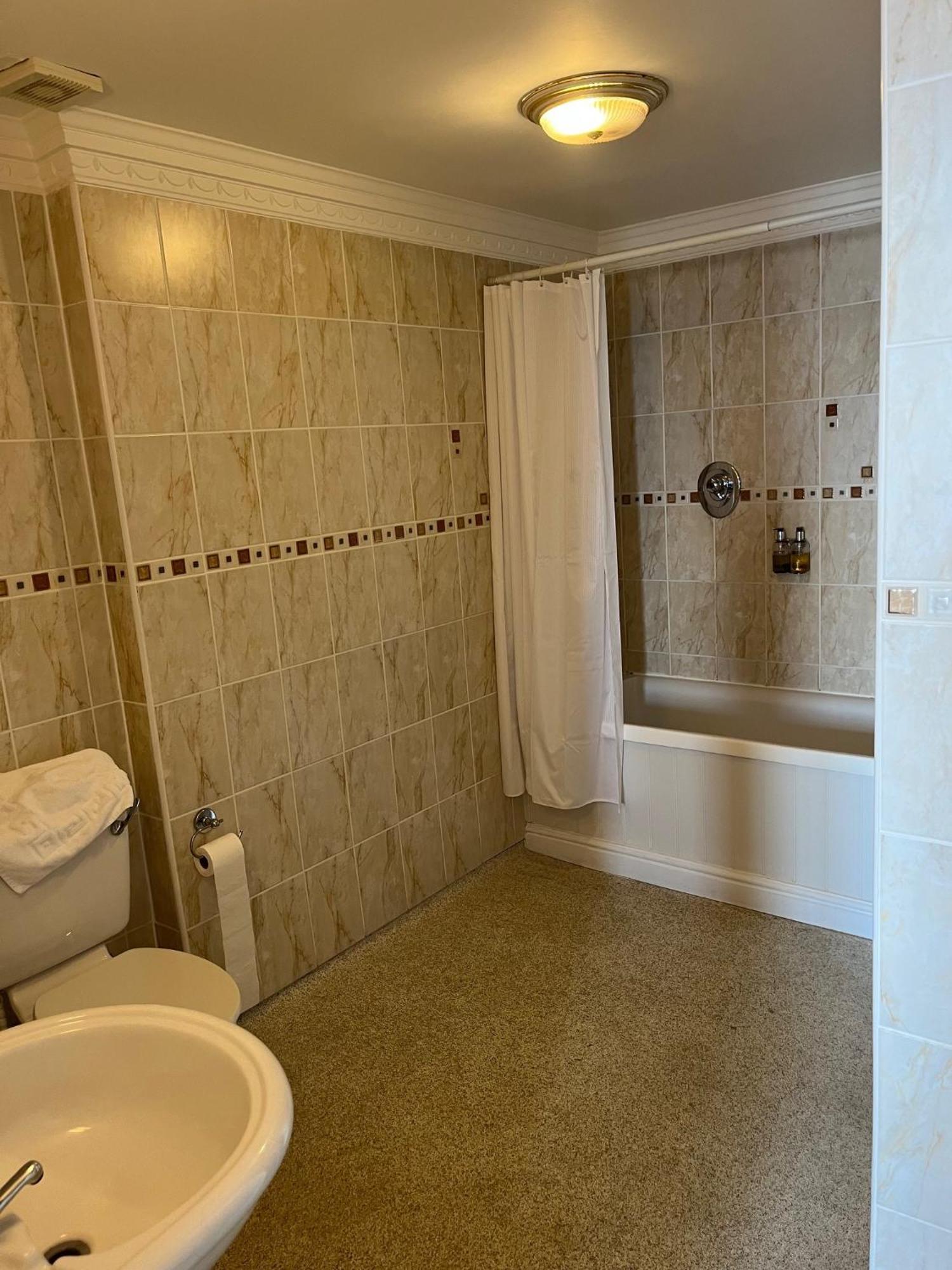 No: 1 The Esplanade Guest Accommodation. Тенби Номер фото