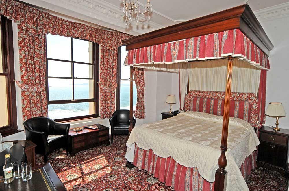 No: 1 The Esplanade Guest Accommodation. Тенби Экстерьер фото